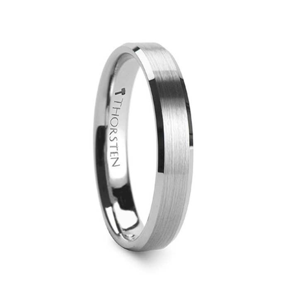Sheffield Flat Beveled Edges Tungsten Ring 6mm
Size 9
* customer pur